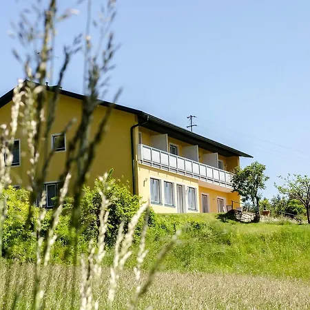 Lägenhet Buchreiter Sonnenhugel Jaga Stub'n Pörtschach am Wörthersee